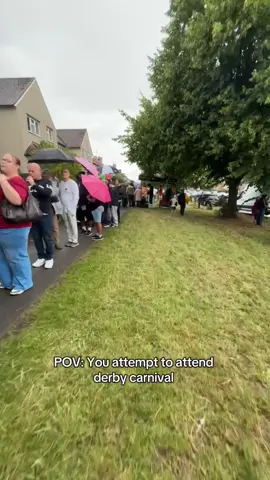 I was not going carni in the pissing it down rain 😐 I think we lined up all of 4 minutes 😬 if you guys did actually go in, how was it ? 😂 #fyp #derby #derbycarnival #carnival 