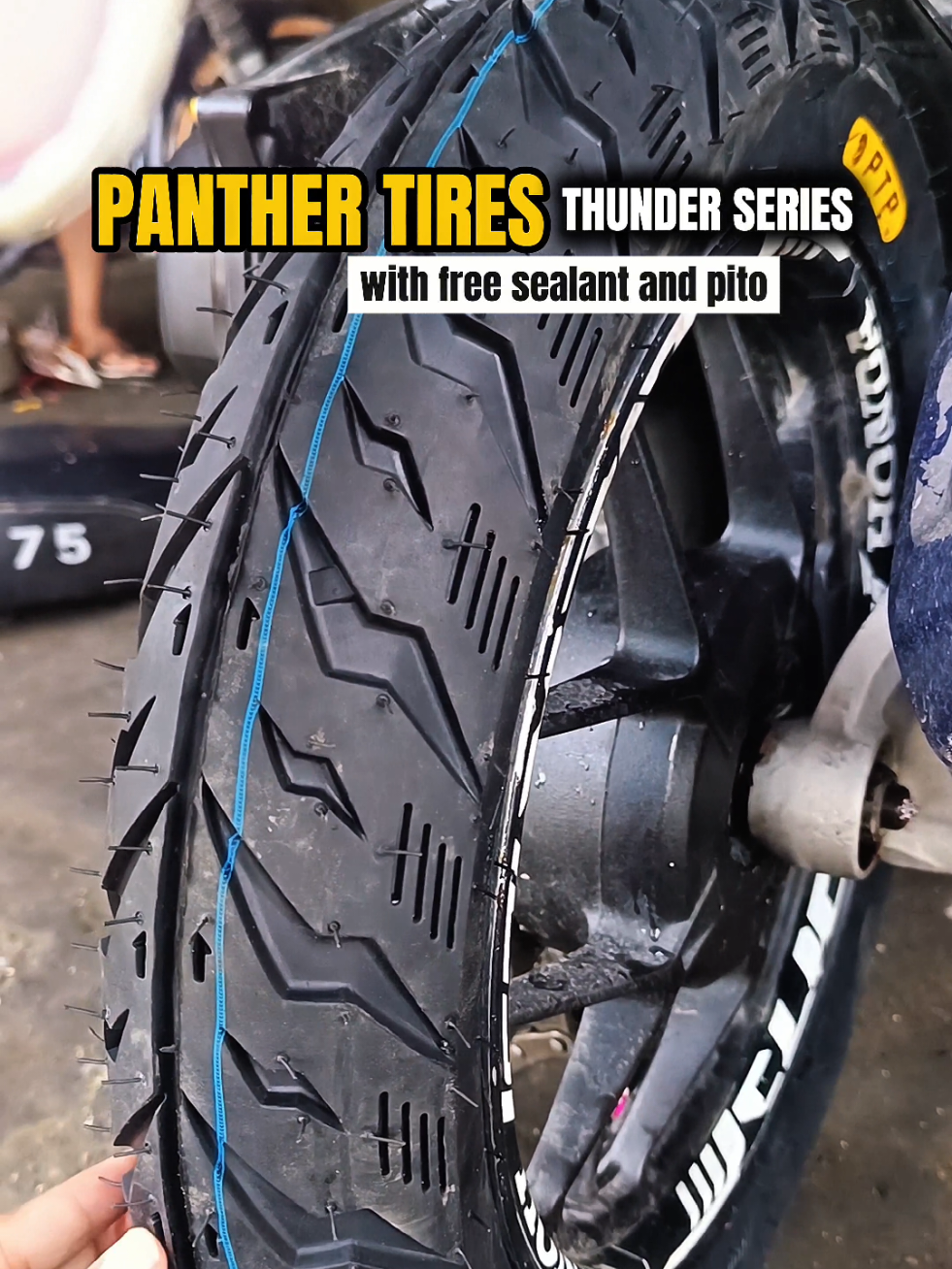 PILI NA LANG KAYO SIZE Kapit na kapit sa daan kahit pa basa mga bossing! #tires #tire  #panthertiresphilippines #tubelesstire #affordablehelmet #panthertire #hondaclick #hondaclick125 #honda #hondabeat #mio #nmax #malaysianconcept #indoconcept #motor #rider #motorcycle 