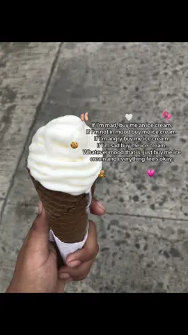 Can we all agree that ice cream is the best comfort food? #fyp #4u #fyppppppppppppppppppppppp #icecream #vanilla 