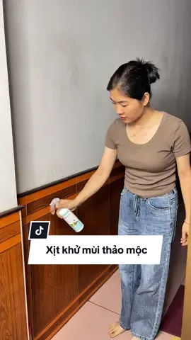 Xịt khử mùi hiệu quả, có mùi thảo mộc dễ chịu #xitkhumui #nano #tocoi #nhacuadoisong 