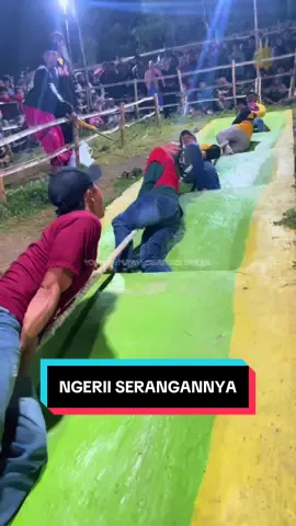 SERANGANNYA BIKIN NGERI, TARIK TAMBANG LIPRAK WATAN #tariktambang #fyp #putrahernandezzofficiall #tariktambangliprakwetan #tariktambangjoboan #tariktambangmadura #tariktambangwotgalih #tariktambangranubedali