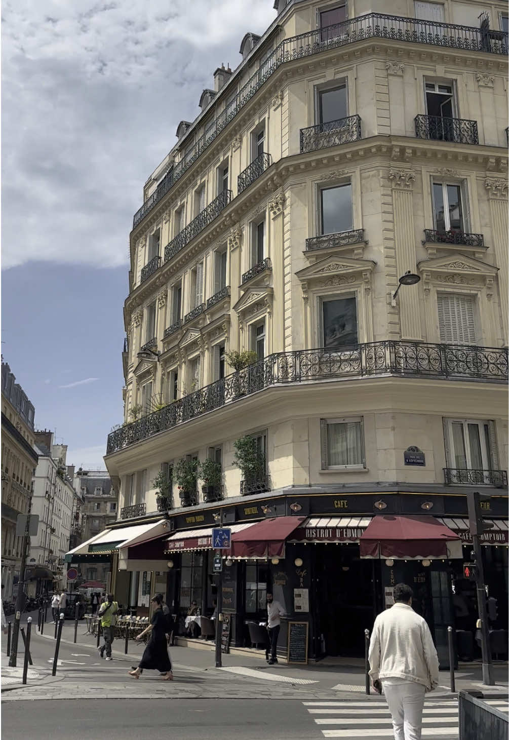 📍Paris