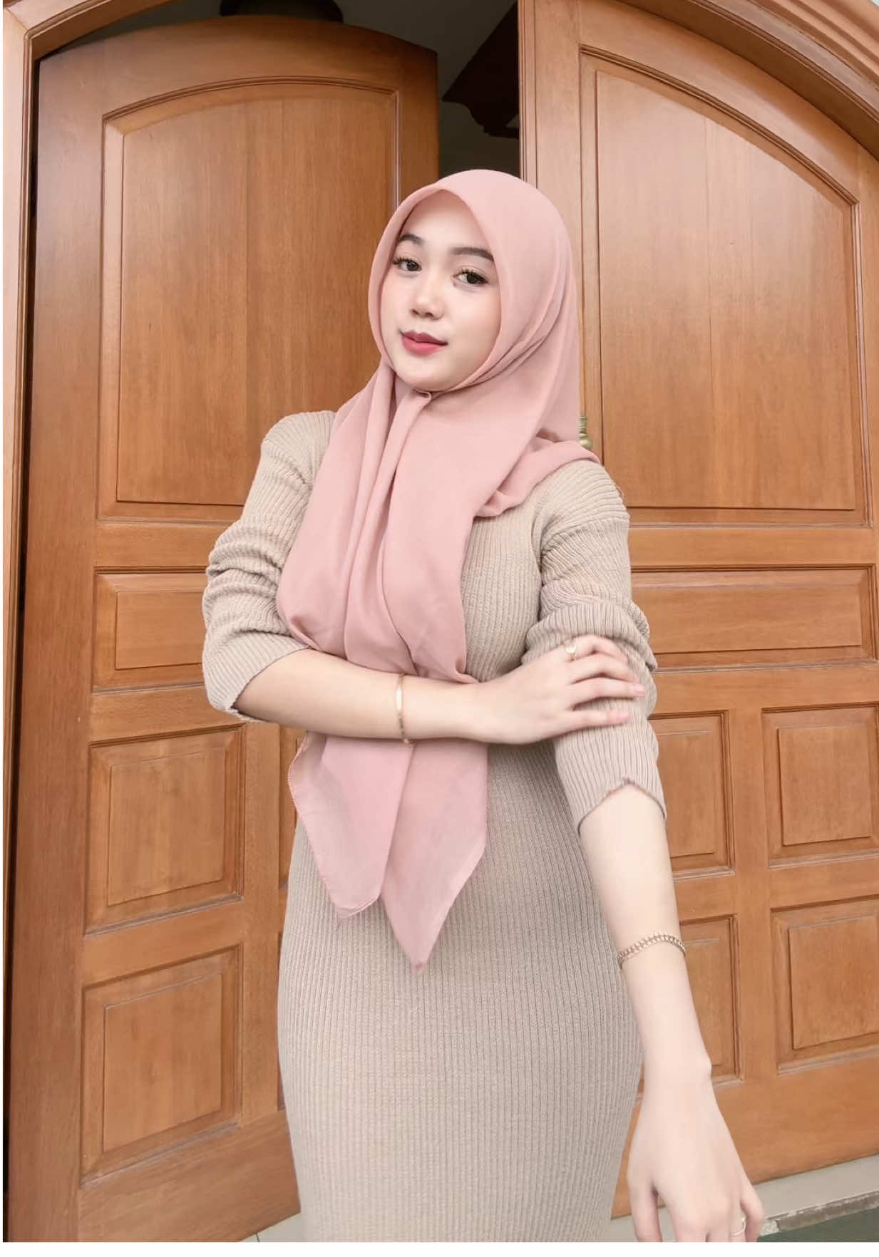 Dirumah terus nambah cerah aja🤗