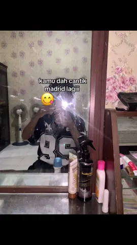 beuh🤘#halamadrid #xcyzba #foryourpage #cantik#fypシ゚ 