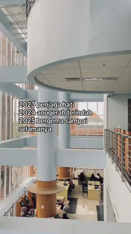 Top lagu horor ga sih?😭 #fypp #xyzabc 