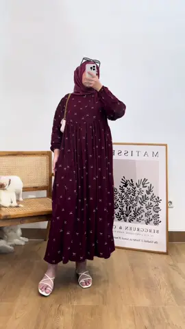 selina burgundy ✨.              #mididress #outfit 