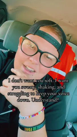 You got it 😉#fypシ #mascoftiktok #femmesoftiktok #lgbt🌈 #wuhluhwuh #lesbiansoftiktok #feral 