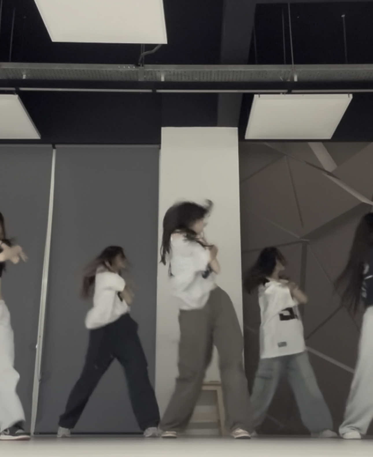 ⭐️ dc: @미낙 #fyp #dance #kendricklamar #swimmingpools #dancechallenge 
