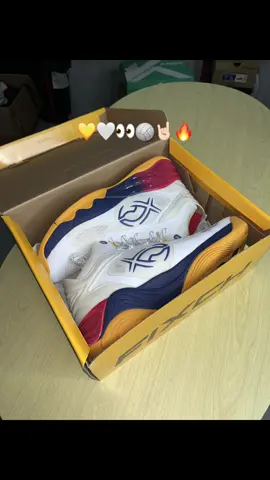 Yakin nih secakep ini ga cek out?🤭🫵🏻 #fixchsport #fixch #fixchlunatic #fixchlunaticnebula #lunaticnebula #sepatuvolifixch #sepatuvoli #sepatuolahraga #tarkamvoli #voliindonesia #voli #volleyball 