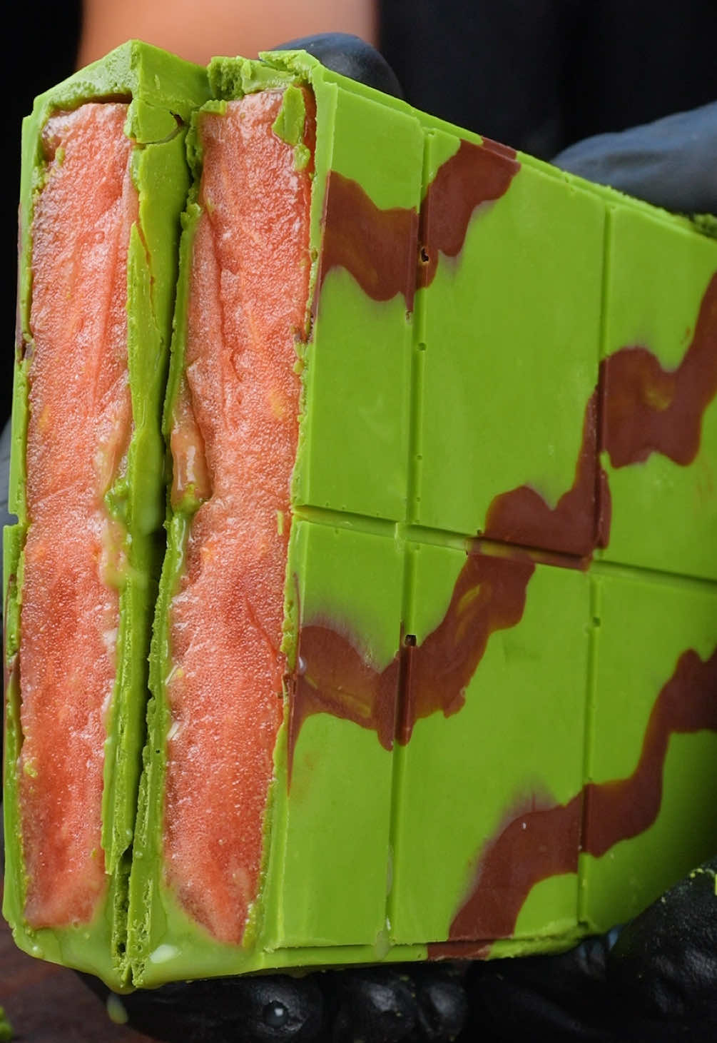 Watermelon Chocolate bar🍉🍫 #mukbang #challenge #satisfying 