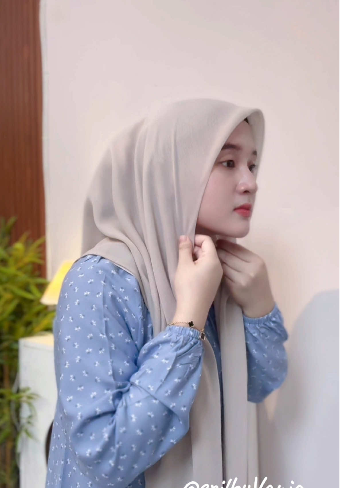 Rekomendasi hijab paris anti letoyyy, dipake tegak enakeeennn wajib banget cekout!! ❤️ #parisjapan #hijabparis #hijabtutorial #tutorialhijab #hijabinspiration 