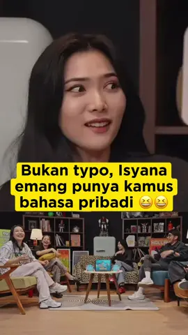 Bukan typo, ini memang gaya Isyana! Ternyata semua kekacauan lidahnya… ada artinya! 😆😆 Sc: YT/ Vindest #isyanation #vindes #isyanasarasvati #isyana 