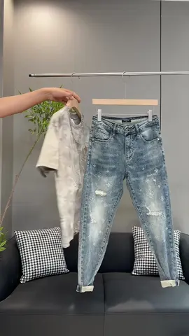 Chỉ vì đôi mắt si tình khiến a không thể nào quên được chiếc áo đẹp mà lại trẻ trung này #xotitfashion #aothun #aococtay #thoitrangnam 