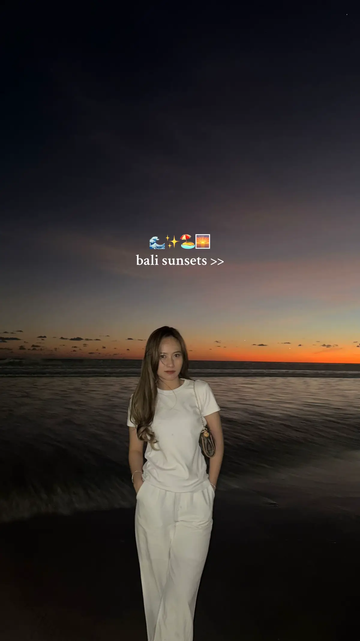 how are sunsets in bali even real 😩