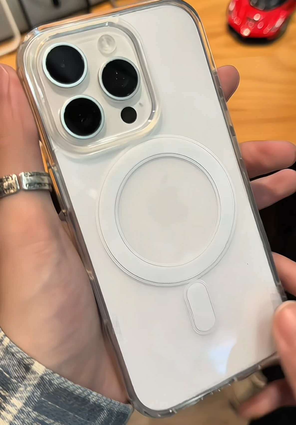 Ốp magsafe trong chân ái nha #tonycase96 #oplungiphone #oplungchongsoc #oplungiphonexin #oplungsilicon #oplungmagsafe #oplungtrongsuot 