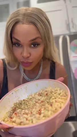 Imma stop neglecting TikTok yall for real 😩 yall gotta help me hype me up! Anyway get into this seafood pasta salad 