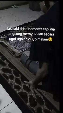 semogaa dimudahkan urusannya, dan di luaskan rezekinya🥺 #tahajud 