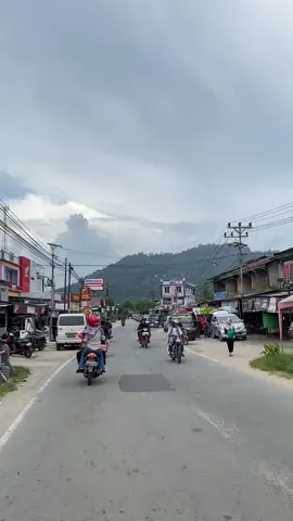 Ada yang tahu ini jalan mau ke mana? #kalimantanbarat #kalbar #kalimantan #kalimantanpride #fypkalimantan 
