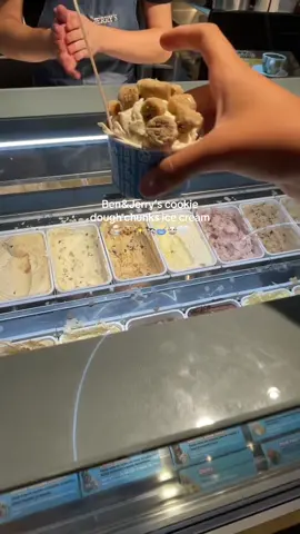 Ben&Jerry’s ice cream! #fyp#viral #spain🇪🇸 #icecream 