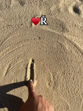 #R #حب #iloveyou #♥️ #fyp 