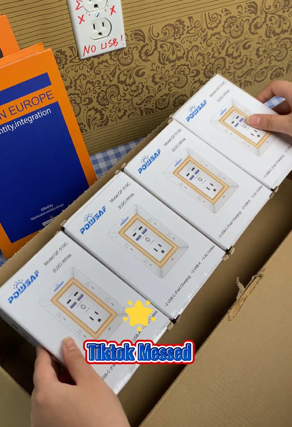 The power strip is currently on sale with free shipping and the 4-pack the biggest discount #power #sale #discount #gift #fly #4pack #usb #9in1 #tiktokshop #fyp #foryou #dealsforyoudays #tiktokshopbacktoschool #outletextender #led #freeshipping 