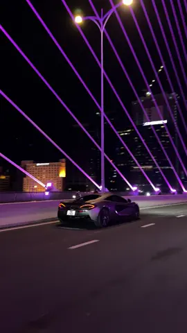 “Sài Gòn về đêm..”   #spacecar #supercar #mclaren #saigon #vietnam #night #rolling 