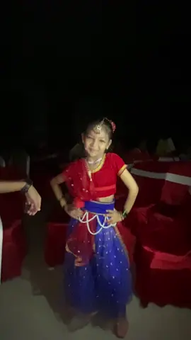 Patli kamariya more Hai hai hai… @Baazu Magar @Bipana👀 @Aayuhh 😂 #fyp #patlikamariya #bollywoodsong 
