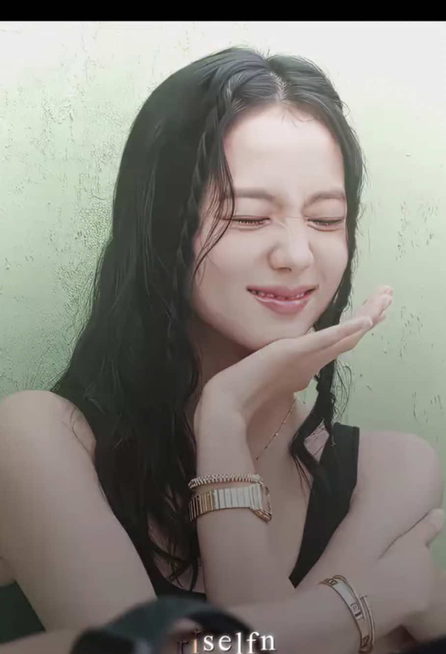 نگفته بودم عاشق این اهنگم؟
‌
‌ #jisoo @JISOO #blackpink #edit #explore #foryou #اکسپلور #فوریو #ادیت #بلک_پینک #جیسو 