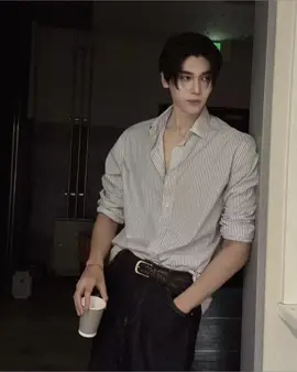 something about dunk & the old money aesthetic 🙇‍♀️ @dunknatachai #dunknatachai #dunknatachaiboonprasert #joongdunk #dunkmeow #theheartkillersfminosaka 