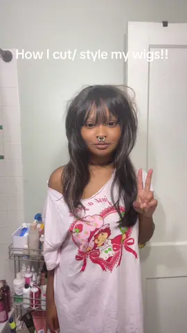 HOW I CUT AND STYLE WIGS :3 #cutecore🎀🦴🍮🐾 #wig #styling #viral #fyp #stylist #beautyhacks #altgirl #alttiktok #boost 