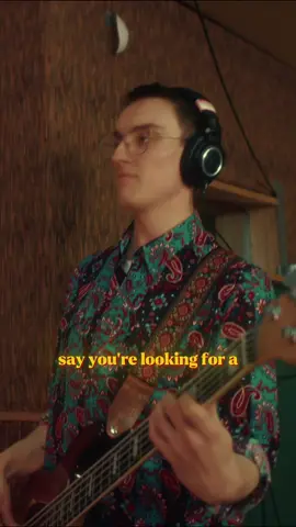 Can’t be guilty for your sad and broken heart “Be your lover” live at Fish Factory put on YouTube! Link in bio 🫶 #analogsociety #beyourlover #livesession #musicvideo #popmusic #funkmusic #newsongout #newmusic 