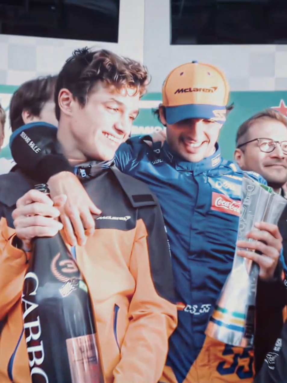 i love them sm🤍 sdt @michelleﾒ૦🏎️ scp @ss16 cc nnewjeans #carlando #carlandoedit #landonorris #landonorrisedit #carlossainz #carlossainzedit #carlossainz55 #mclarenf1 #mclaren  #f1 #formula1 #fyp #foryoupagе #makethisviral #dontletthisflop #viral #originalcontent  ORIGINAL CONTENT 