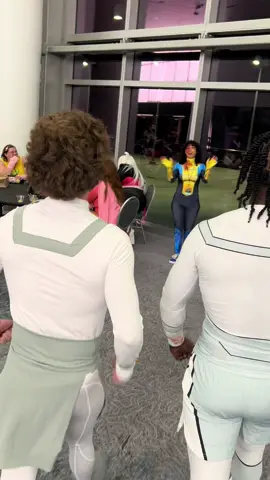 I don’t believe she prepared this planet for the Viltrum Empire #supercon #invincible #conquest #cosplay 