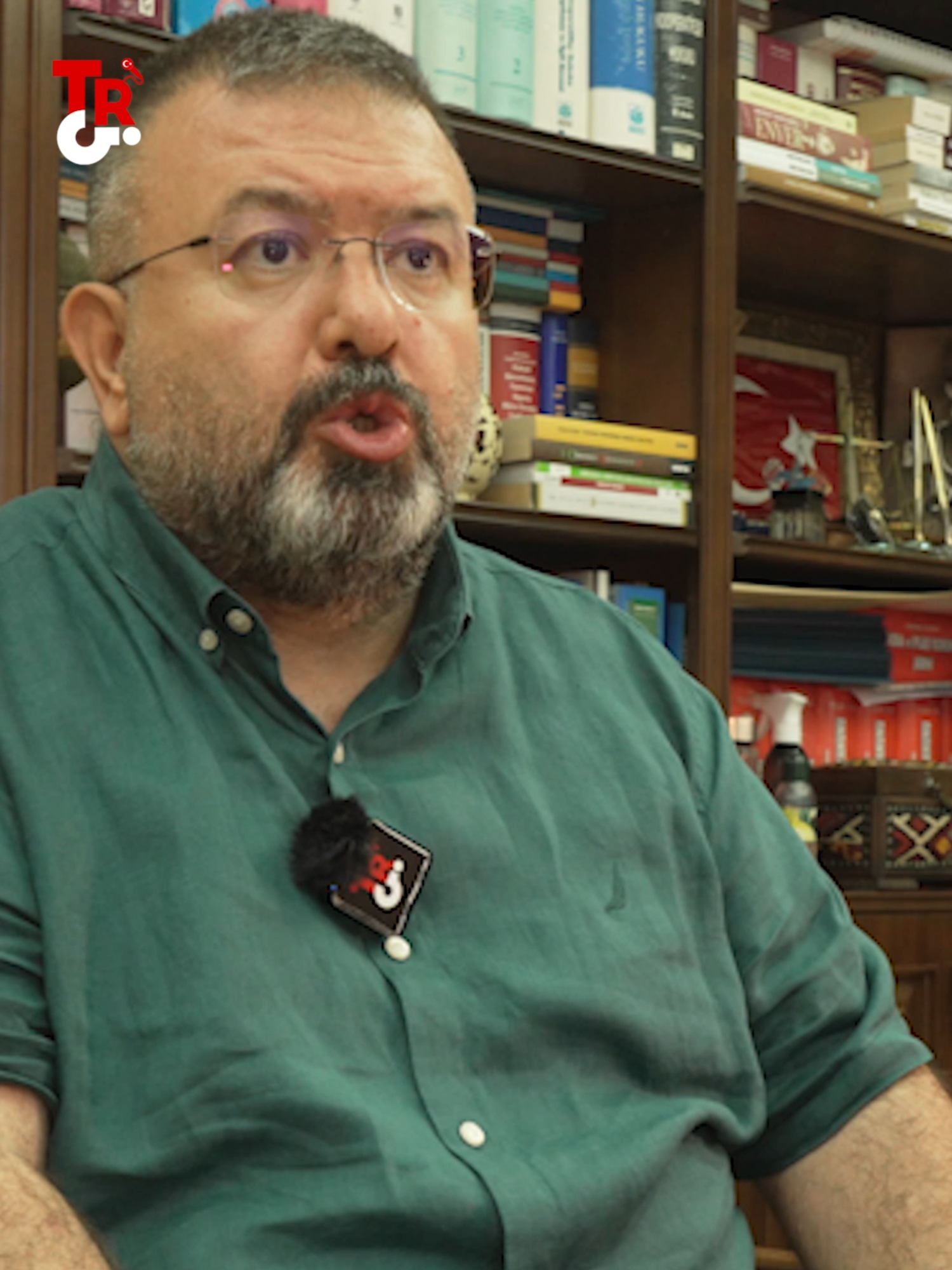 Mushin YAZICIOĞLU'nun Metin GÜRDERE ile anısını Metin Gürdere'nin damadı Avukat Kadir DİCLE anlattı. #muhsinyazicioglu #bbp #mhp #anap #türkiye #politika #tokat #mimari #şehirplanlama #sokakröportajı