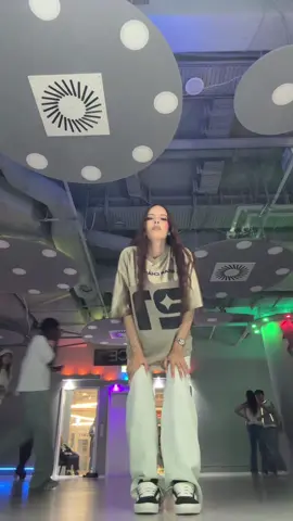 we ate that uppp @༻𝐀𝐧𝐚𝐬𝐭𝐚𝐬𝐢𝐚༺ #fy #goviral #lunatix #tanzen #foryou #berlino #dancechallenge 