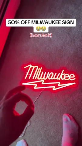 This deal is WILD ngl😭 #tiktokshop #tiktokshopdeals #tiktokshopmademebuyit #dealsforyoudays #guys #trades #milwaukee #tools #bluecollar    