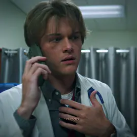“We All Know Conrad Is Perfect” • Show: The Summer I Turned Pretty Song: Poster Boy - 2hollis #conradfisher  #tsitpedit #thesummeriturnedpretty #bellyconklin #jeremiahfisher #dxrkhood 