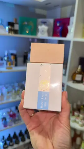 Can you believe the TikTok shop finally carries this! #biancolatte #biancolattegiardiniditoscana #vanillafragrance #vanillaperfume #vanillagirlaesthetic #scentoftheday #perfumereview 