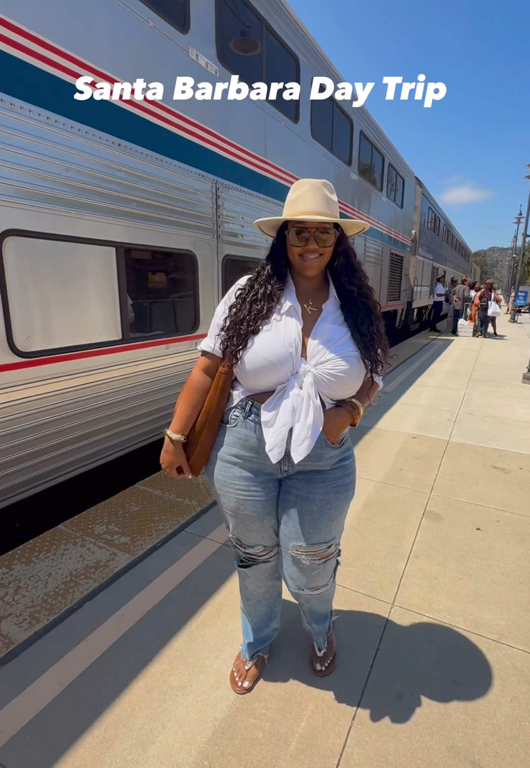 Turns out a train to Santa Barbara with your friends really is the cure! 🤣🙌🏾 #daytrip #amtrak #girlsday #santabarbara 