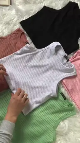 👚✨ Achadinho baratinho e estiloso pra renovar o look! Kit 3 Croppeds Femininos Canelados – Básicos e versáteis! 💖 Combina com tudo: jeans, short, saia ou moletom 👗 Canelado, confortável e com caimento lindo 📦 Vem 3 peças por apenas R$37,99! 💥 Sai por menos de R$13 cada! 🌈 Várias cores lindas disponíveis #foryoupage❤️❤️ #shopee #fypシ #fyp #foryou #foryoupage #tiktok 