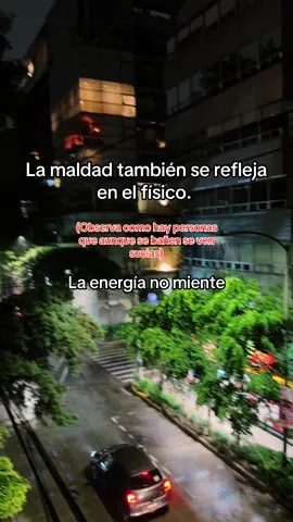 Vuélvanse observadores de las personas que están a su alrededor, se darán cuenta de muchas cosas que no habían visto antes… #maldad #refleja #fisico #bañar #sucia #energia #miente #observar #observa #gente #alrededor #ver #MujerResilienteMéxico #DanCarbajal #PreguntaleaDan 