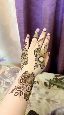 Mood♥️#explore #henna #foryoupagе #viralvideo #fypシ゚viral 