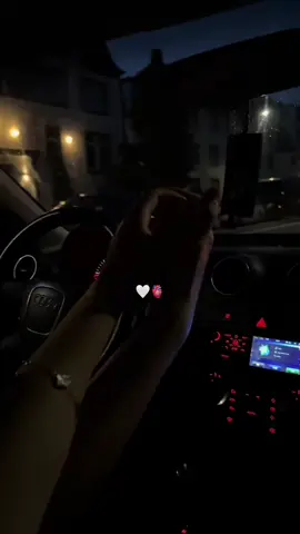 تبعدنا مسَافات ويجمعنا شعور🖤🫂.                                                      #زهير_فرنسيس #بغار_عليك #بالغرام #حبي_ليك #اكسبلور #حبيبي #حب #اك #اكس #احساس #explore #حالات_واتس #ستوريات_انستا #مجرد_ذووقツ🖤🎼 #اكسبلور #عبارات #تيك_توك #ستوريات #حالات_واتس #عبارات #fyp #f 