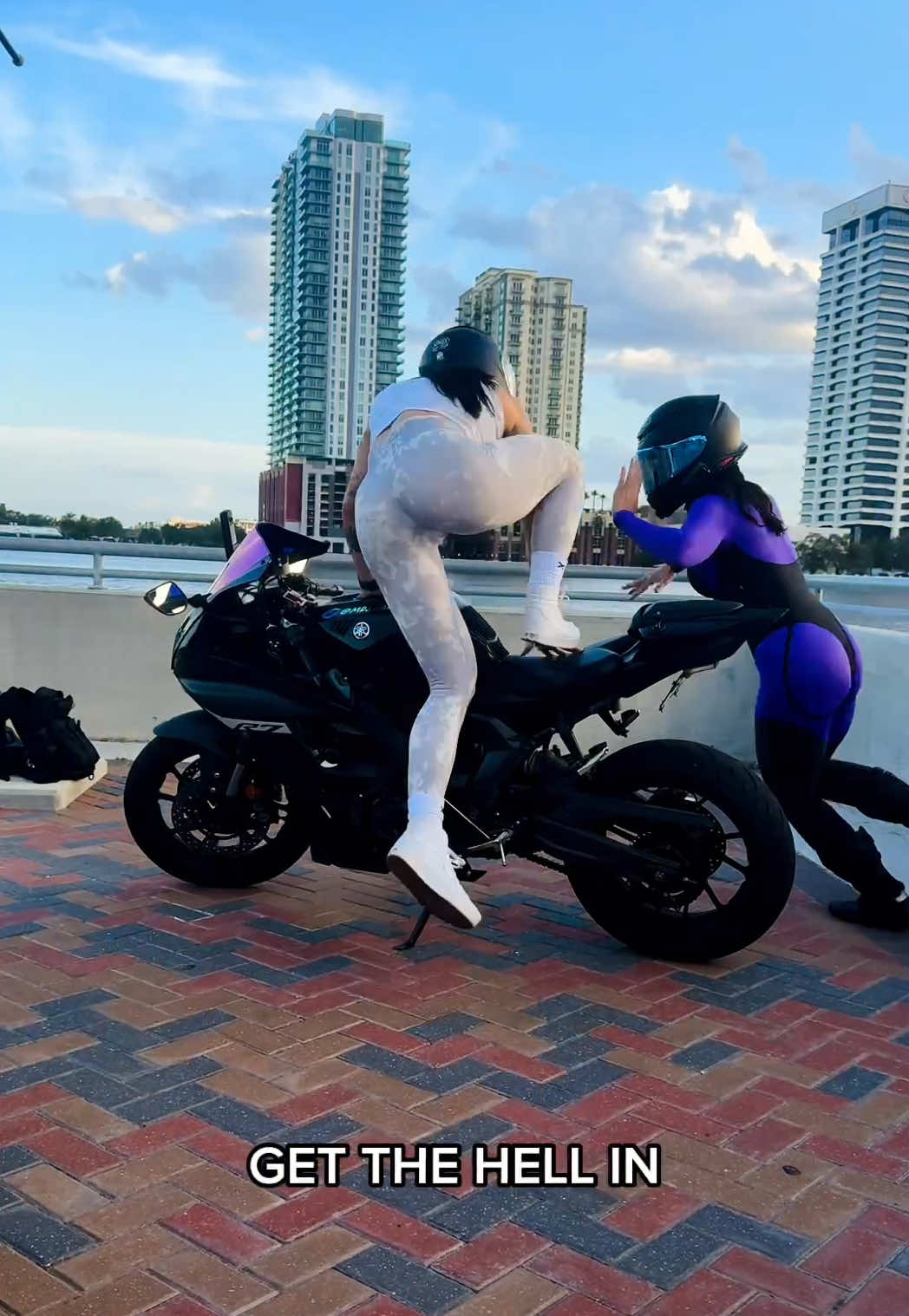 You’re coming with me whether you like it or not 😘 @stellr_six  #girlswhoride #bikergirlsoftiktok #bikerchick #bikerbabes 