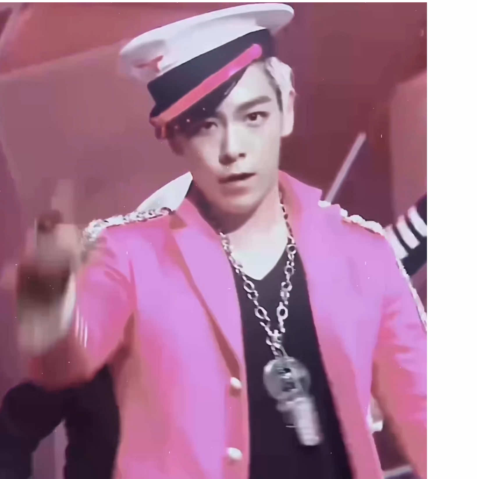 {#CHOISEUNGHYUN} dk how i feel abt this one😣 #choiseunghyun #choiseunghyunedit #top #topbigbang #bigbang #edit #trending #fyp 