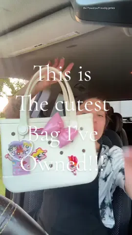 Ommg I am beyond obsessed with this already! I’ll definitely be going back and snagging the pink one! #PowerPuff #PowerpuffGirls #Miniso #Bag #Tote