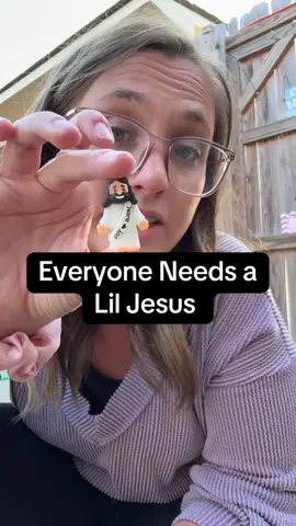 Everyone needs a lil Jesus 💛 These tiny keychains come in packs of 50 or 100 and they’re perfect for backpacks, church groups, or just spreading a little love everywhere you go. #JesusKeychain #LittleJesus #MiniJesus #LittleJesusKeychain #FaithFinds #ChristianTok #BackpackCharms #ChurchGroupIdeas