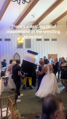 The mayonnaise wedding has been saucy