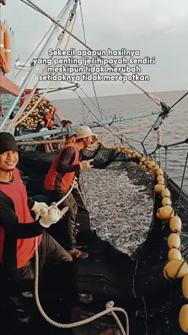 Alhamdulillah dapat ikan banyak #scbgroup #sinarcakrabuana #scb03 #nelayanpurseinjuwana #storynelayanjuwana #pelautindonesia #foryourpage #masukberdafyp #fypシ゚viral #fypシ 