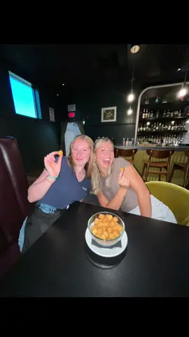 best food in eg but we might be biased! #restaurant #servertok #serving #foodtiktok #bar #dinner #rhodeisland #eastgreenwichri #unionandmain #ri 